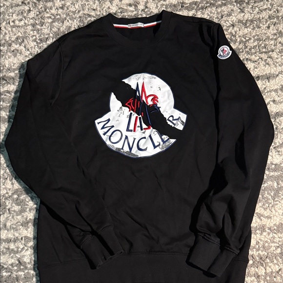 Black Crewneck Sweatshirt with Logo Patch